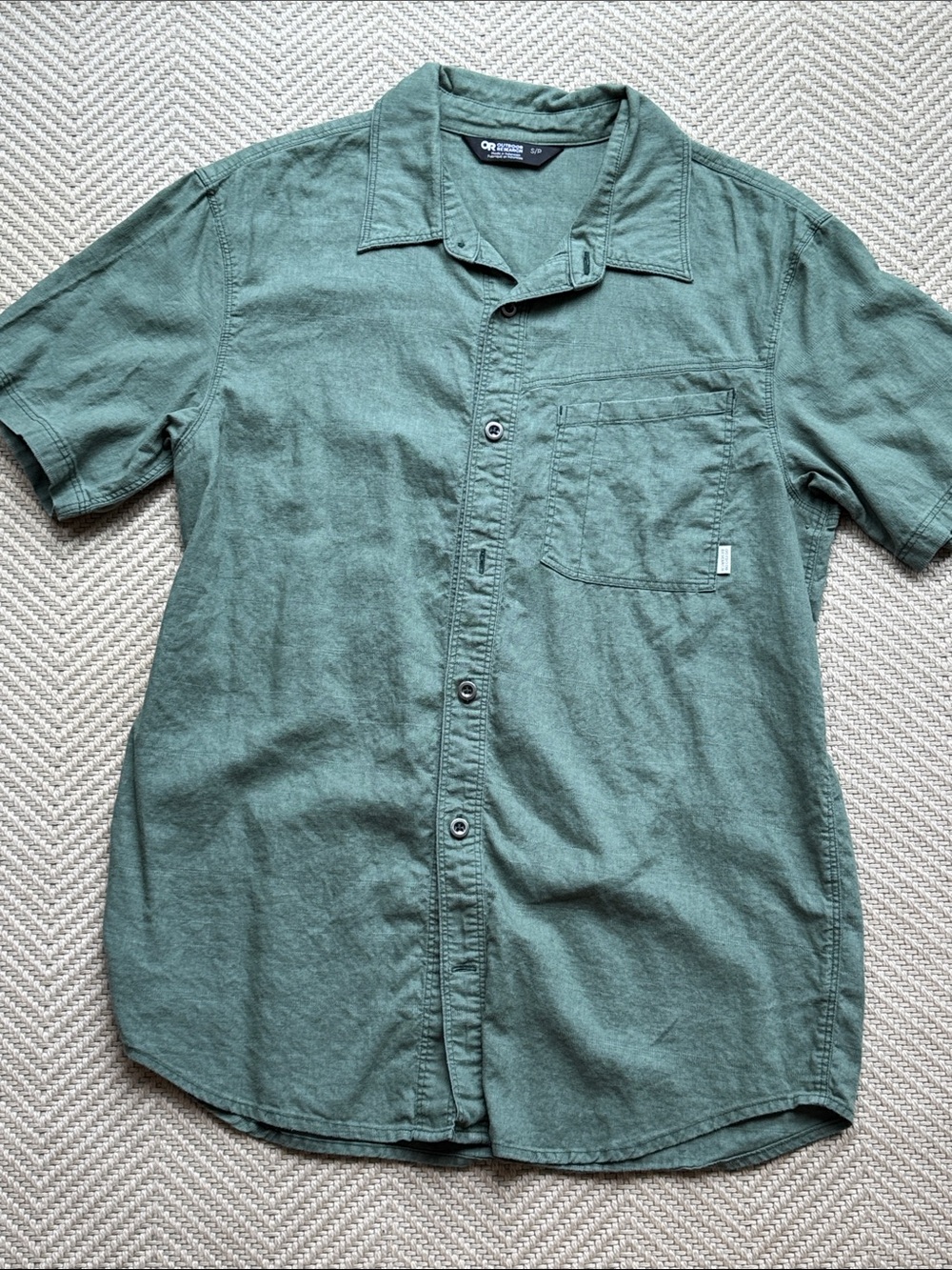 Outdoor Research Short-Sleeve Button-Up Shirt in Sage Green